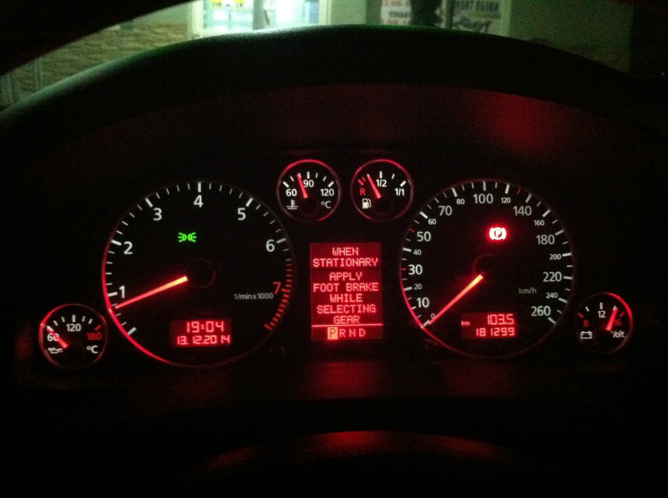 В ночи Самолёт — Audi A6 (C5), 2,4 л, 2002 года | просто так | DRIVE2