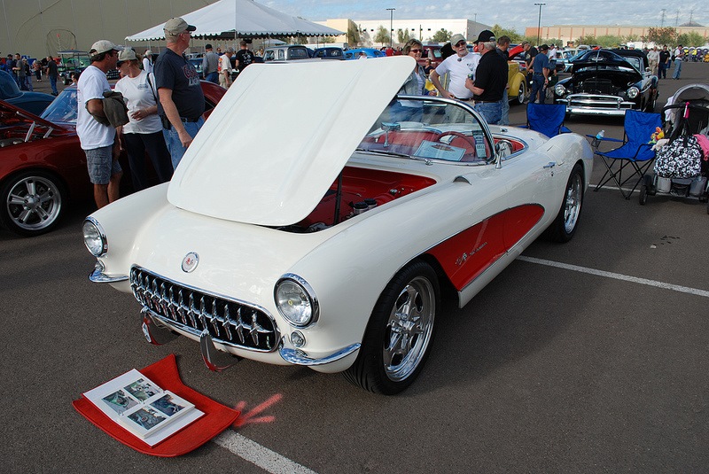 Модель автомобиля chevrolet corvette 1957. Смотреть фото Модель автомобиля chevrolet corvette 1957. Смотреть картинку Модель автомобиля chevrolet corvette 1957. Картинка про Модель автомобиля chevrolet corvette 1957. Фото Модель автомобиля chevrolet corvette 1957