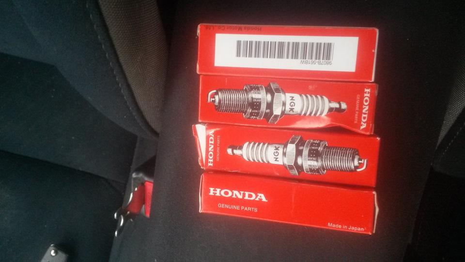 Новые оригинальные свечи — Honda Civic Hatchback (8G), 1,8 л, 2007 года ...