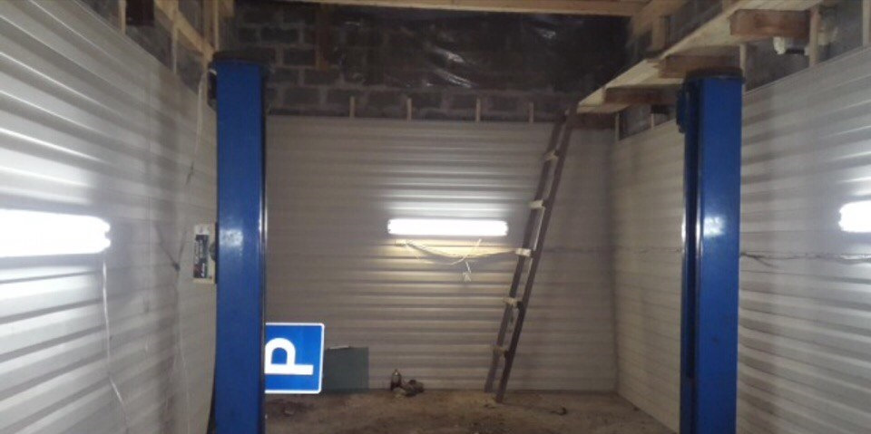 Решили с друзьями арендовать гараж! — УАЗ 469, 2,4 л, 1981 года ...