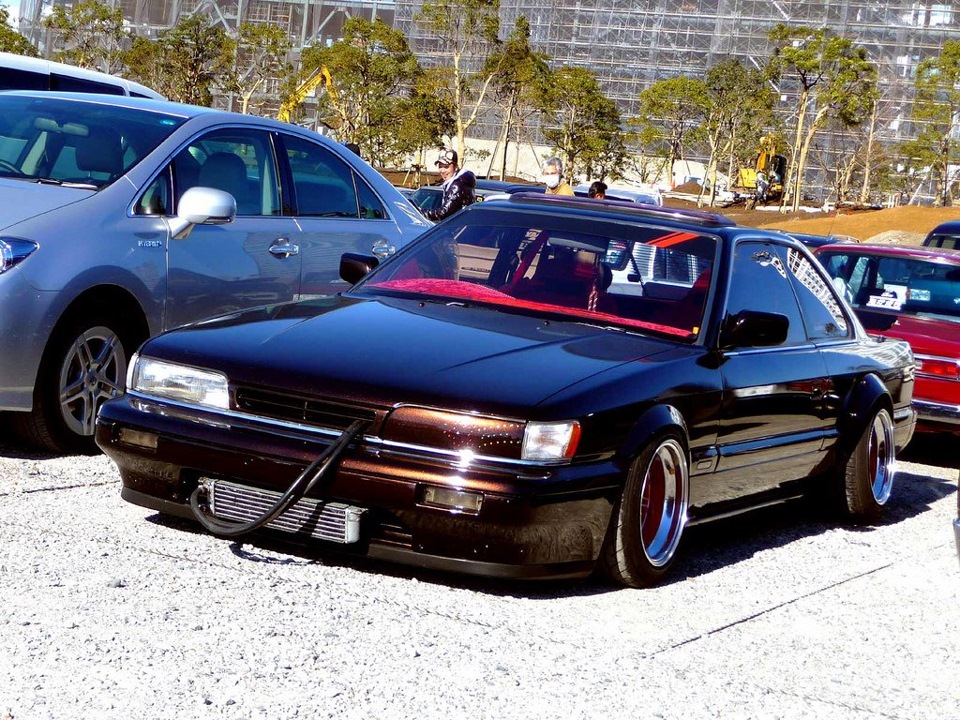 Продажа Nissan Leopard (Ниссан Леопард) в России правый руль исключая машины под