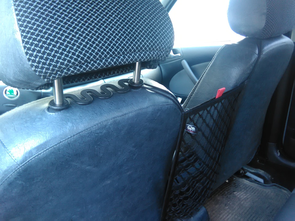 Крючок под подголовник для пакетов и сетка карман между передними ...