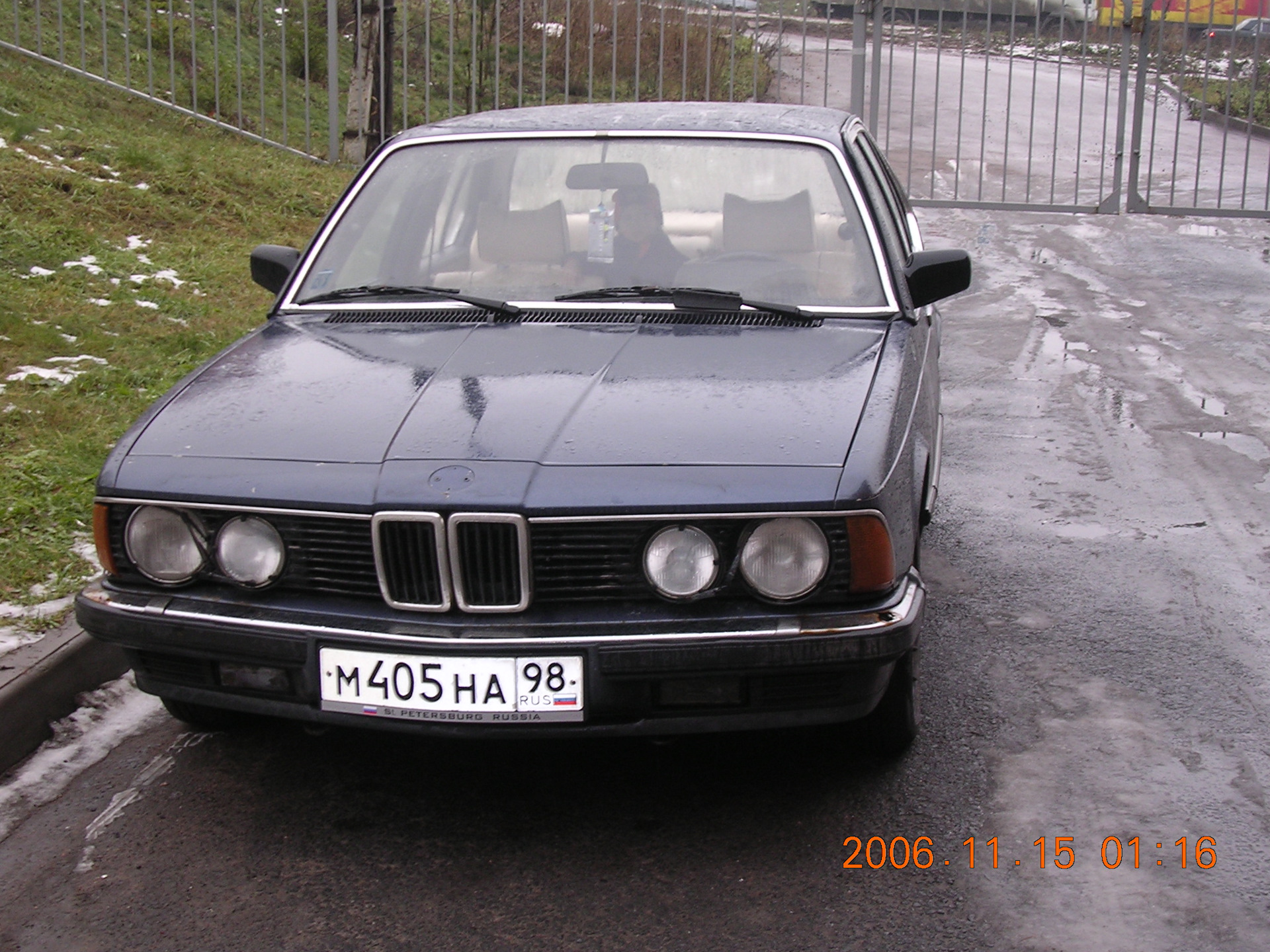 Фото 7 14. BMW 7 1981. БМВ 7 1983 года. BMW 526. BMW семёрка 1983 года.