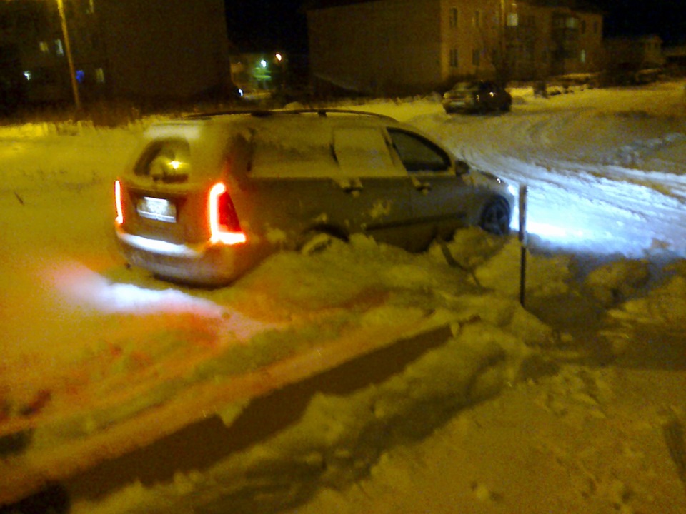 Пришла долгожданная зима )) — Ford Focus Wagon I, 1,8 л, 2001 года ...