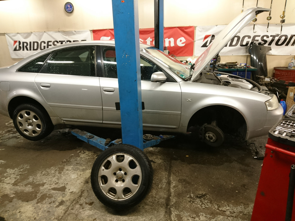 Стуки при медленной езде, например во дворе, а так же чудо дворники ...