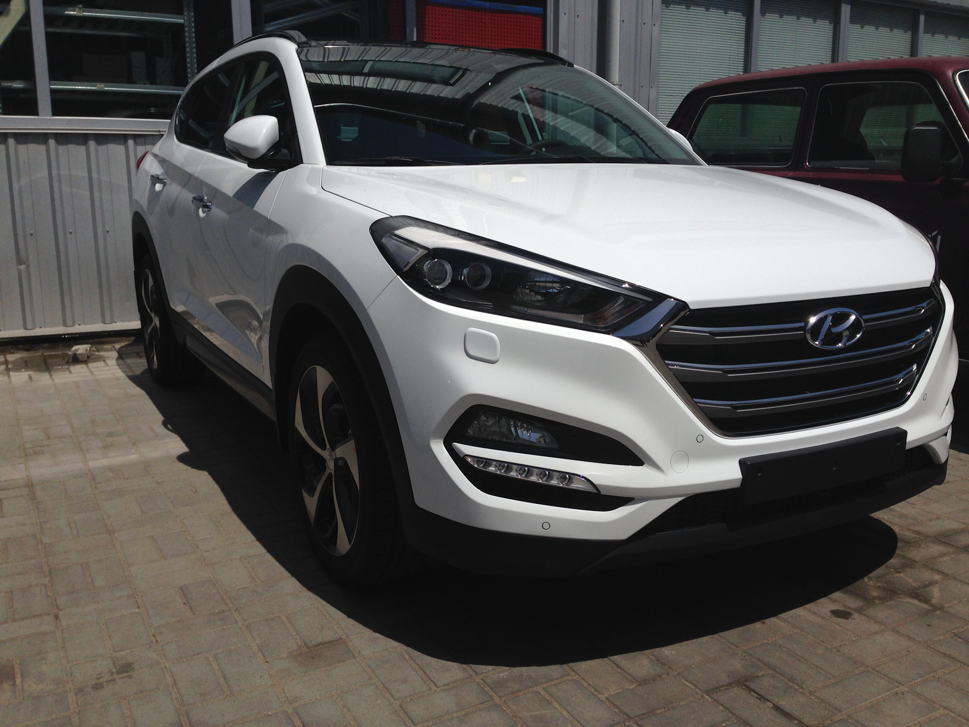 Новый Hyundai Tucson 5-го поколения с панорамной крышей уже в автосалоне  Богдан Авто Николаев! — DRIVE2