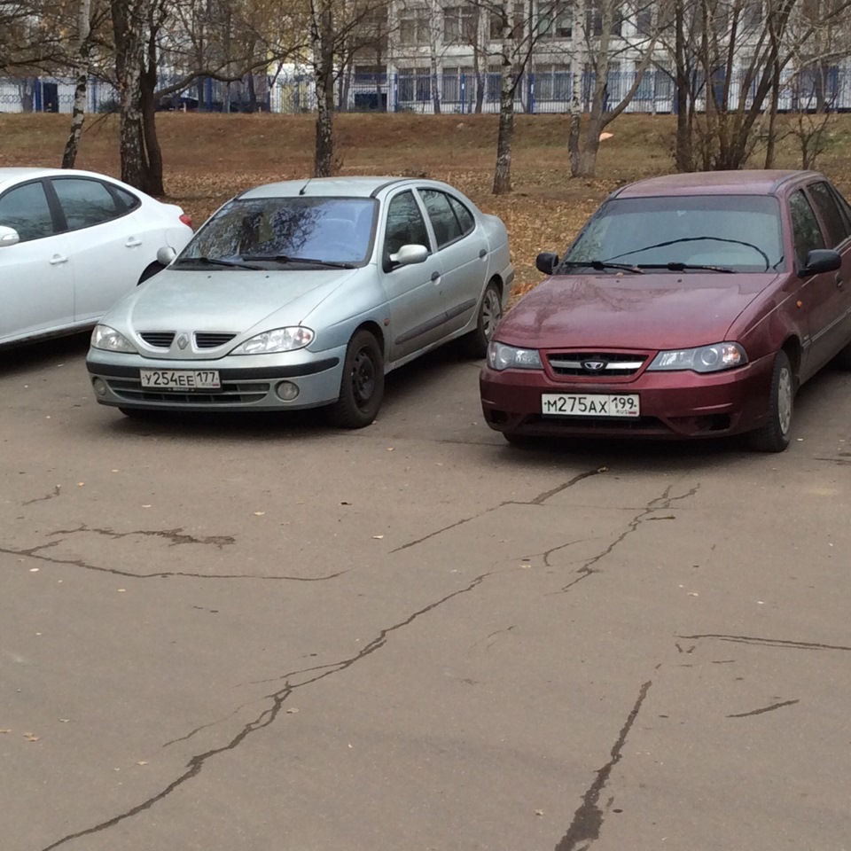 Оказывается помял порог. Вот беда-то — Renault Megane I, 1,6 л, 2001 ...