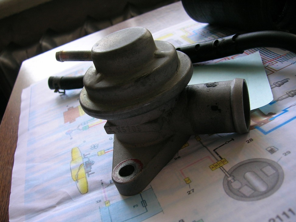 Клапан избыточного давления турбины к6ат. Клапан сброса давления турбины ямз 650. Сброс давления турбины. 8т. Сброс давления турбины.