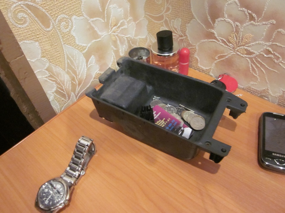 Перетяжка подлокотника. — Lada Приора седан, 1,6 л, 2009 года ...