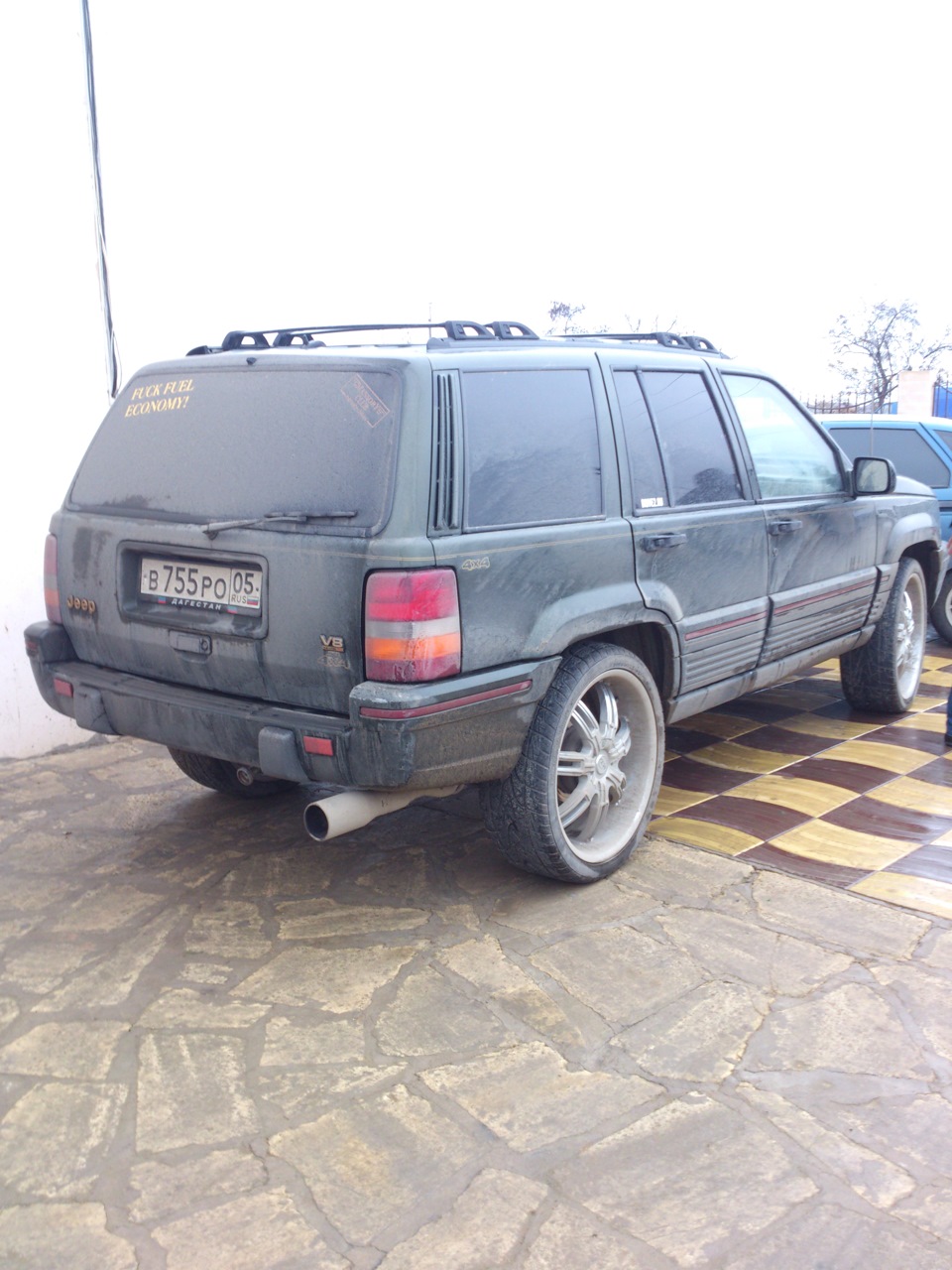 опять ключи в салоне . — Jeep Grand Cherokee (ZJ), 6 л, 1995 года | помощь  на дороге | DRIVE2