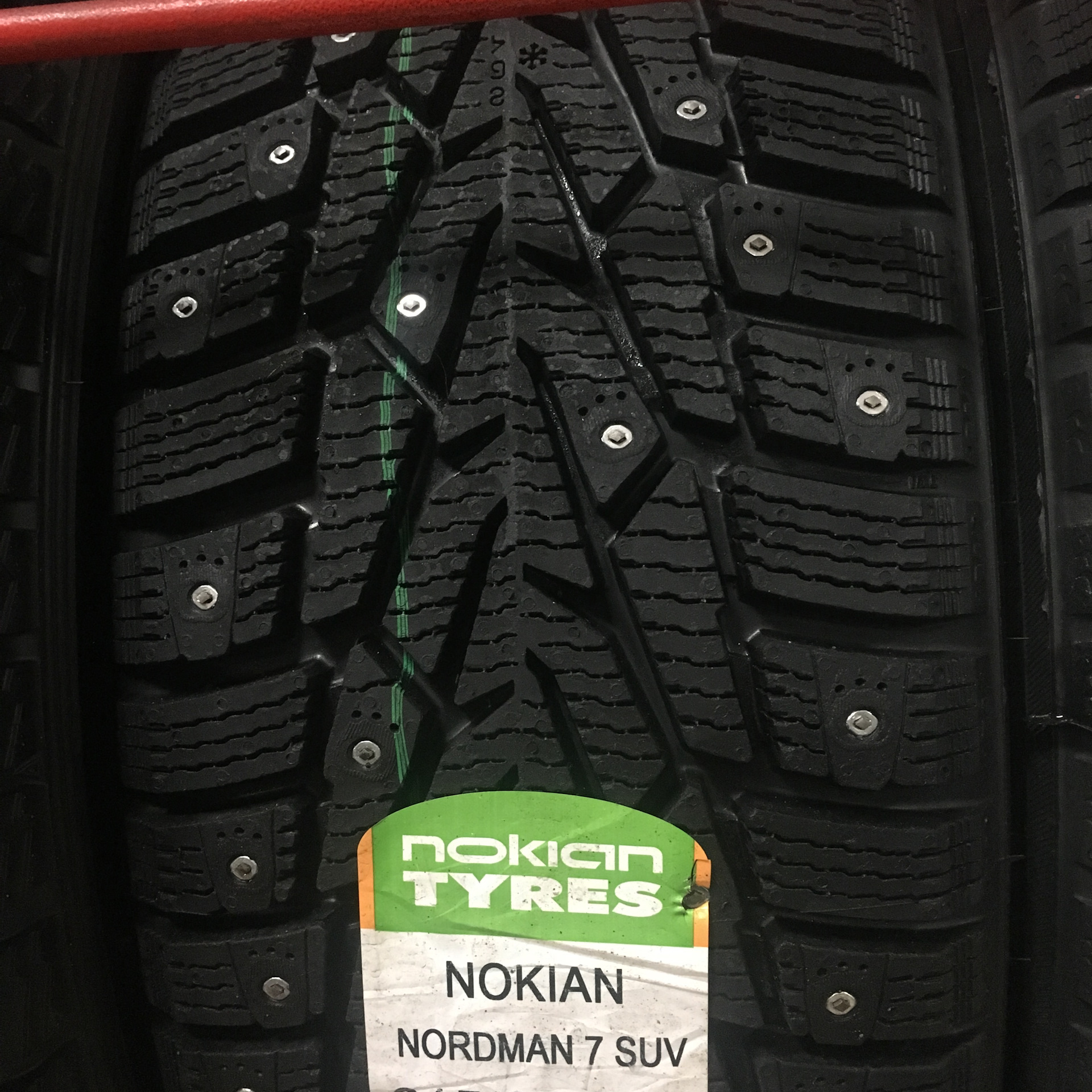 Nordman suv отзывы. Нордман 7 SUV. Nokian Nordman 7 SUV. Nokian Tyres Nordman 7 SUV. Нордман 7 SUV 215 65 16.