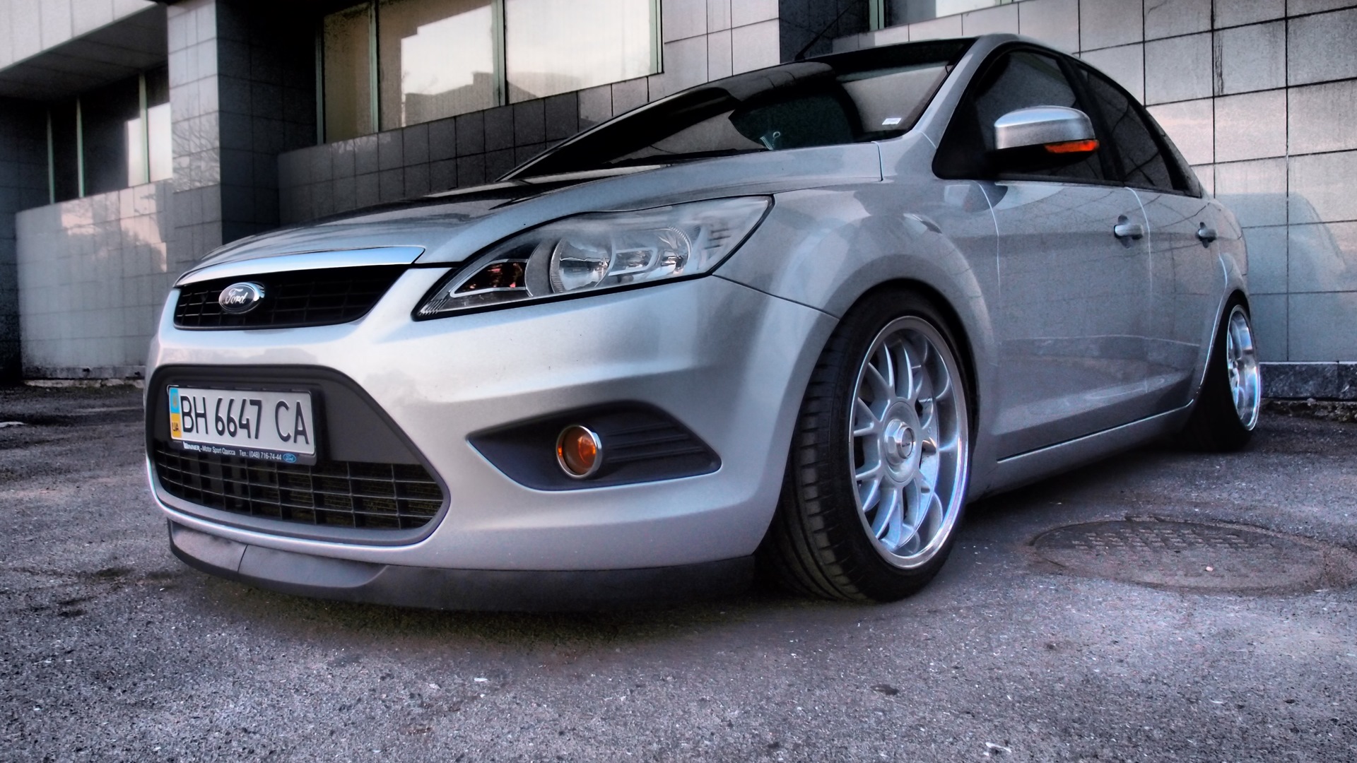 Поставил на форд фокус 2. Ford Focus 2 et30. BBS Ford Focus 2. Форд фокус 2 на BBS. Ford Focus mk2 sedan.