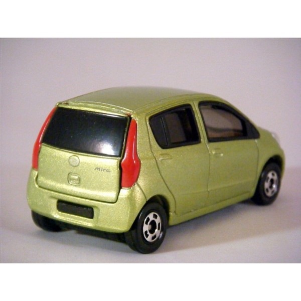 tomica daihatsu mira