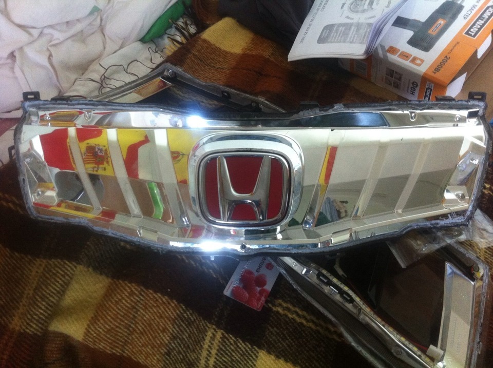 как разбирать значок-история отдельная… — Honda Civic Hatchback (8G)