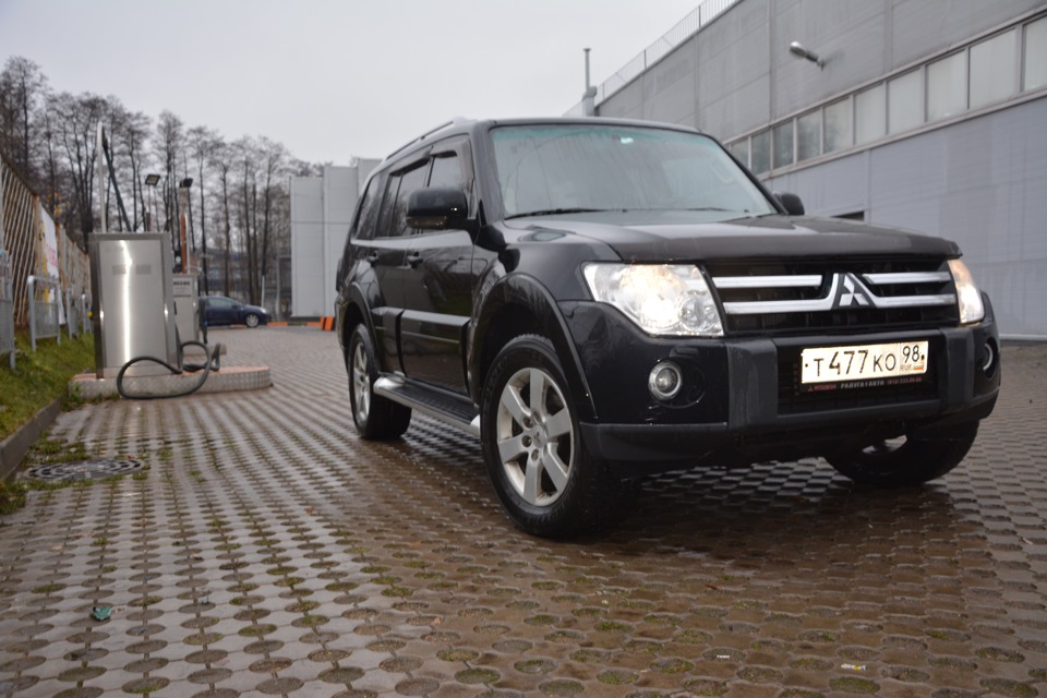 Паджеро 4 3.8. Митсубиси Паджеро 4 черный. Pajero 4 Black Edition. Паджеро 4 черный матовый.