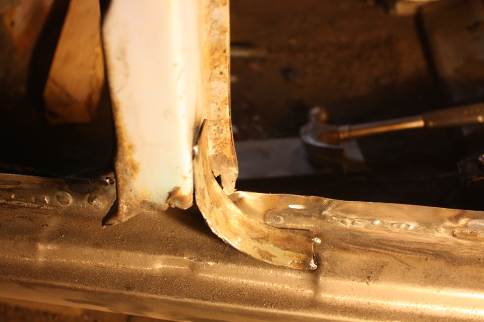 Варим пороги. Часть II + днище, стойка и поддомкратники — Lada 2102, 1 ...