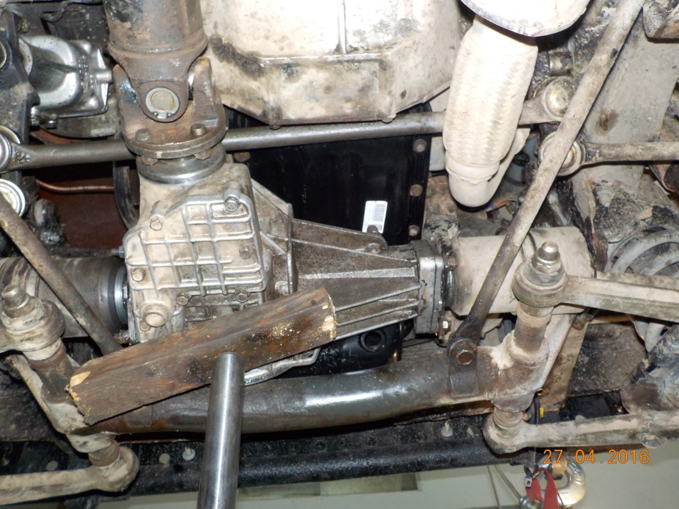 Картер поддона ДВС прохудился — Lada 4x4 3D, 1,7 л, 1996 года ...