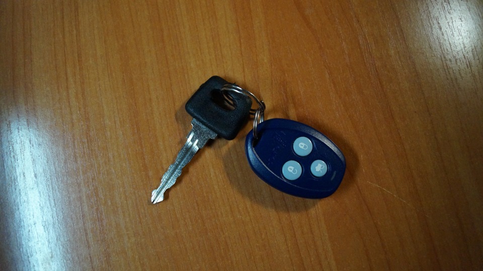 М 2 ключ е. Punto ключ от машины. Дача и увез ключ от второй машина.