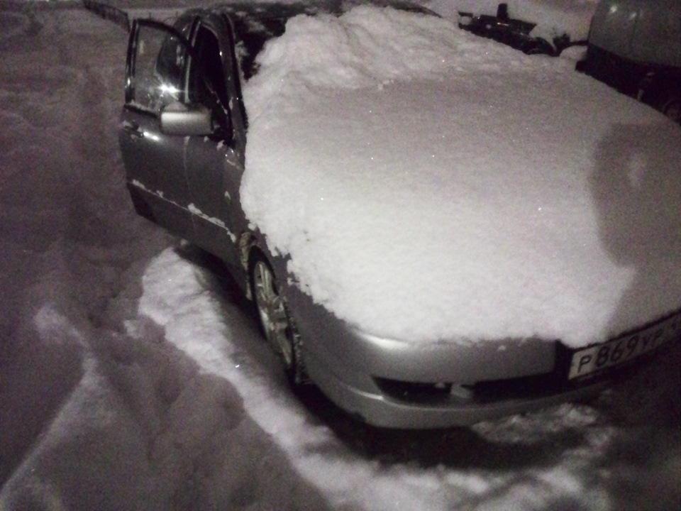 В снегу по самую крышу — Mitsubishi Lancer IX, 2 л, 2005 года | просто ...