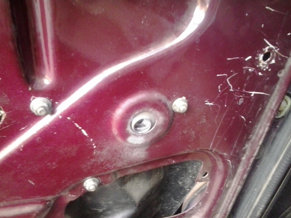 Замена стеклоподъемника и ручки — Lada 21074, 1,6 л, 2006 года | своими ...