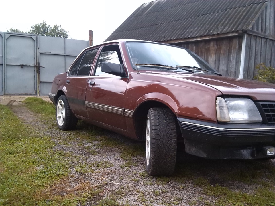 Опель аскона 1.6. Опель Аскона 1.8. Opel Ascona 1.6 дизель. Опель Аскона 1989.