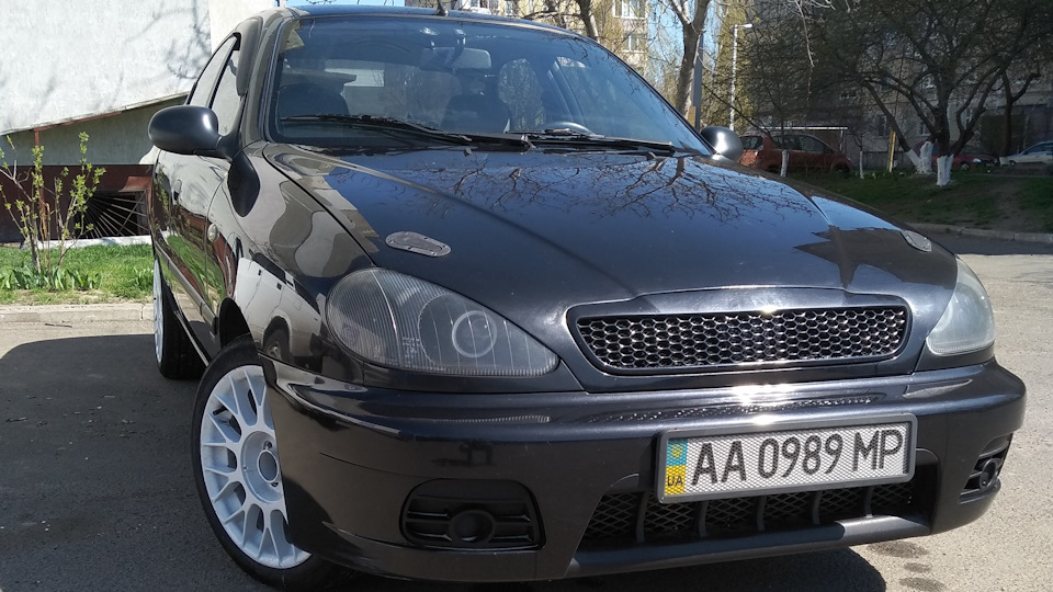 Daewoo lanos Black