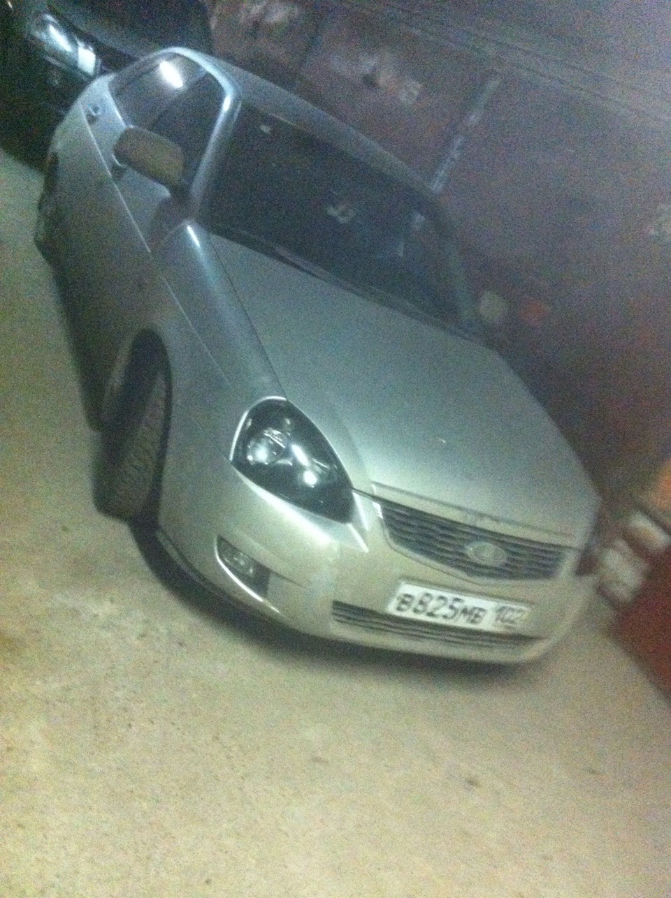 Маски фар в черный цвет — Lada Приора хэтчбек, 1,6 л, 2009 года ...