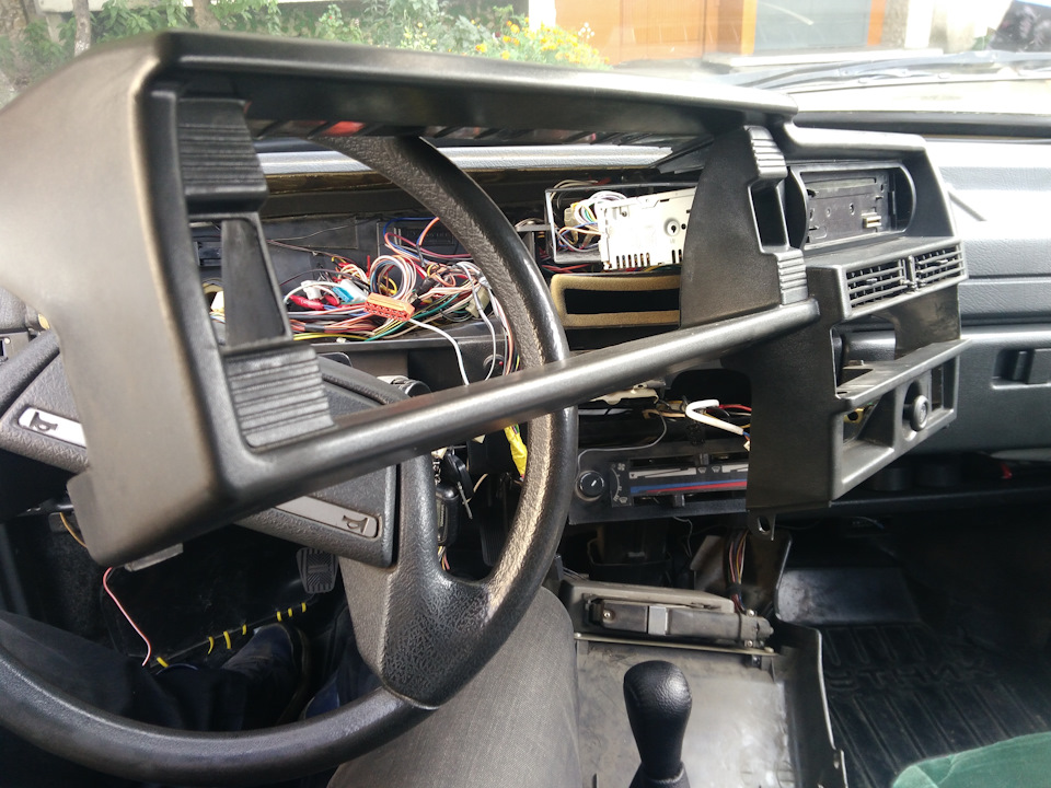 Снимаем верх — Lada 21099