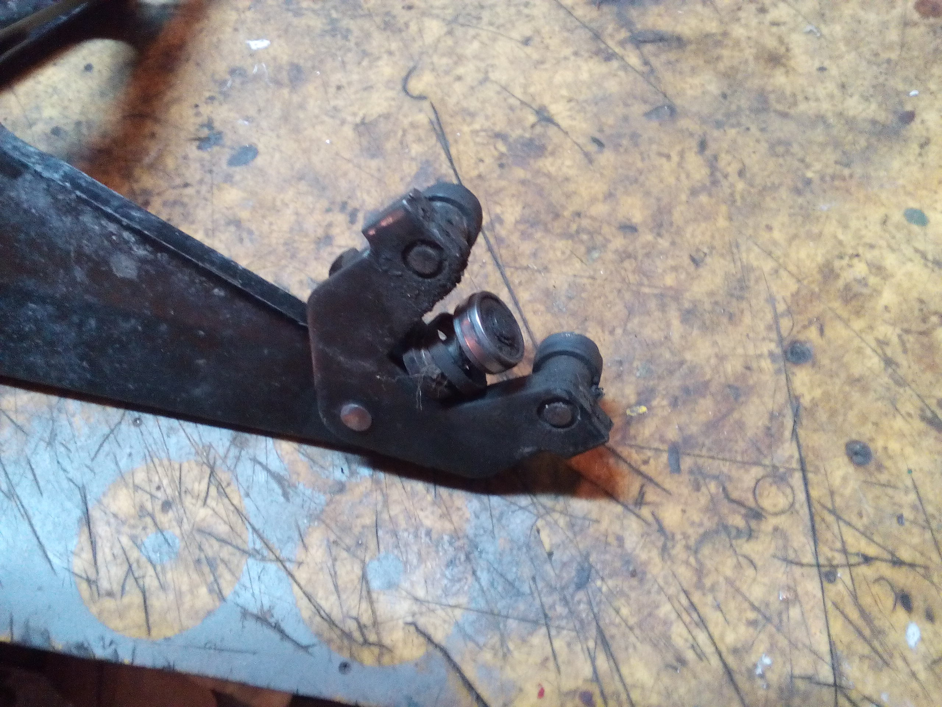 концевик сдвижной двери тойота сиенна. трос сдвижной двери мультивен т5. концевик сдвижной двери транзит. трос сдвижной двери ниссан серена. тойота альфард трос сдвижной двери.