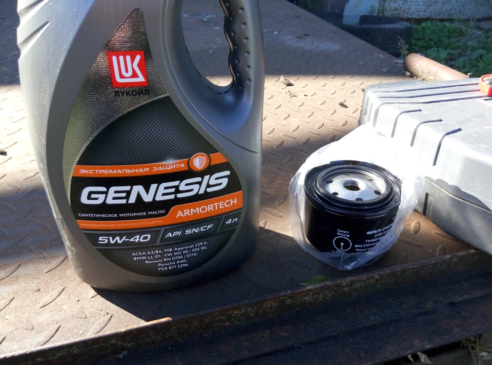 Замена масла и салонного фильтра — Lada Приора хэтчбек, 1,6 л, 2010 ...