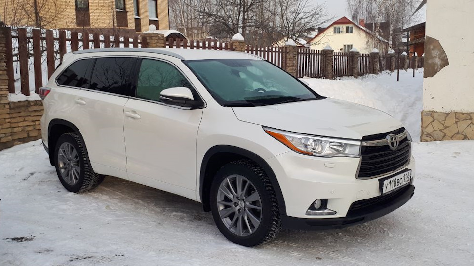 Toyota Highlander xu50