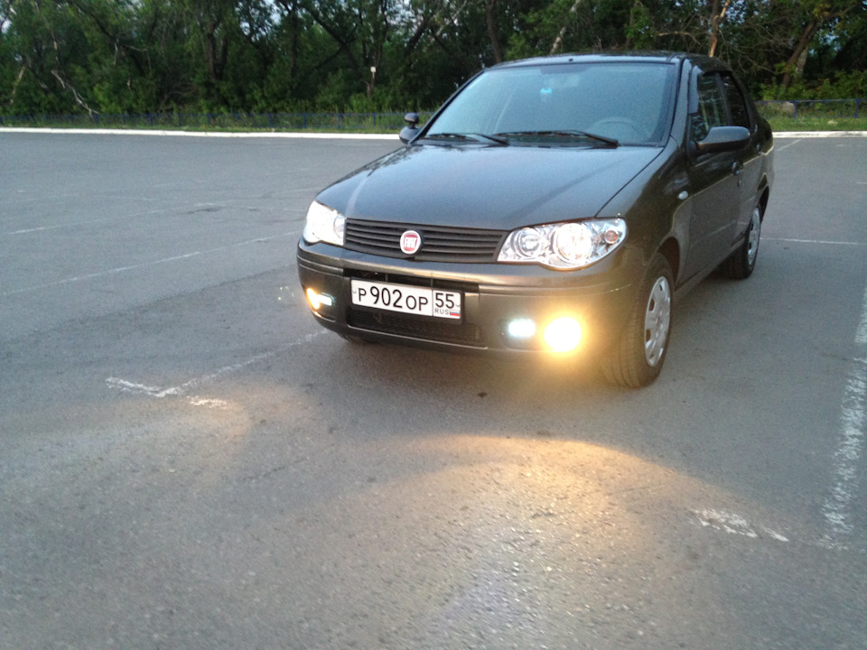 side light fiat albea