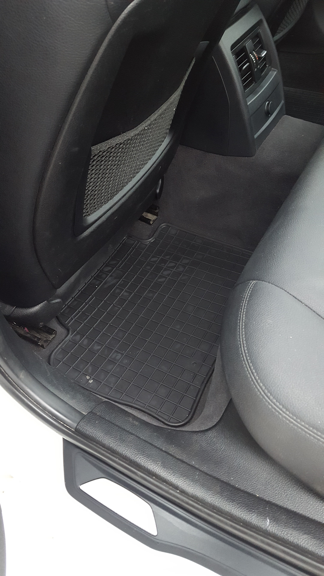 Щетки дворников и коврики на зиму — BMW 3 series (F30), 2 л, 2012 года ...