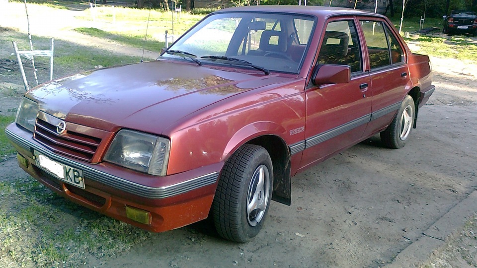 Opel Ascona 1 8