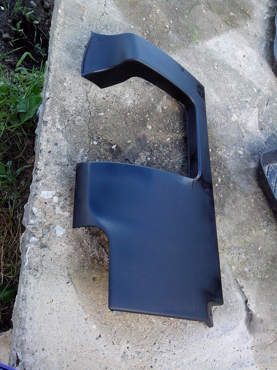 Покраска бардачка и крышки предохранителей — Lada Приора седан, 1,6 л ...