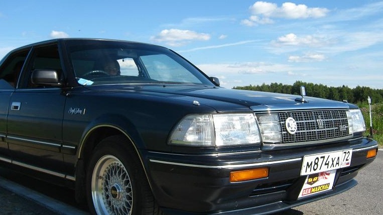 Toyota Crown s130 Royal Saloon