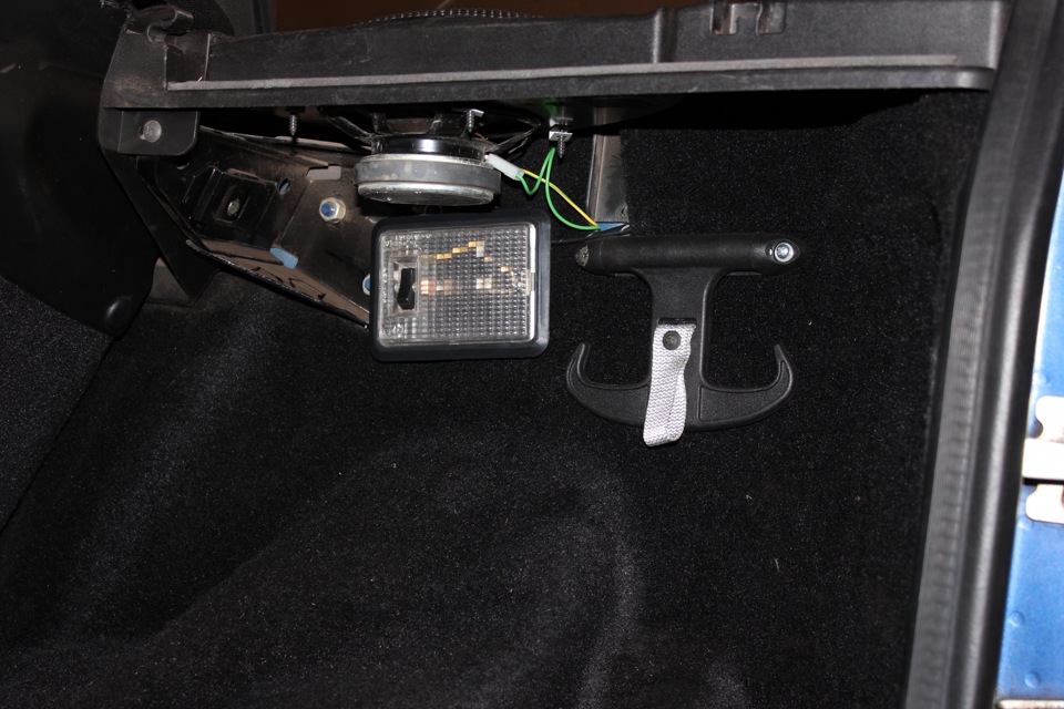 8227628s 960 бокс на заднюю дверь шевроле нива