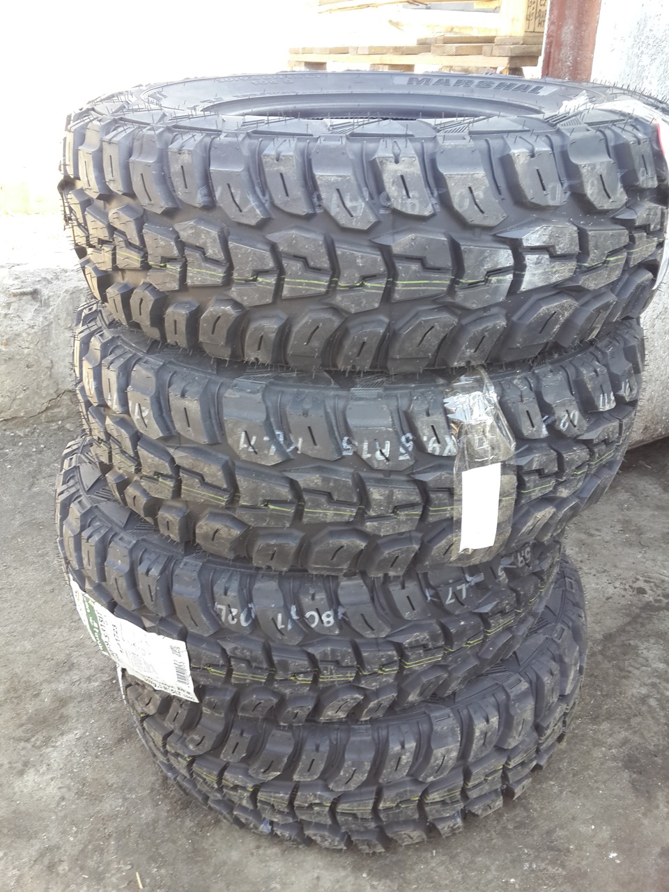 Kumho road venture mt71. Kumho road venture kl71. Kumho road venture mt kl71. Kumho kl71 r15. Kumho kl71 r15.