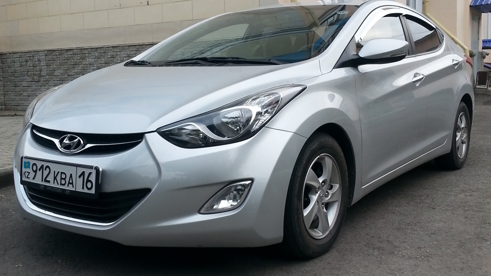 Фото hyundai avante 2012