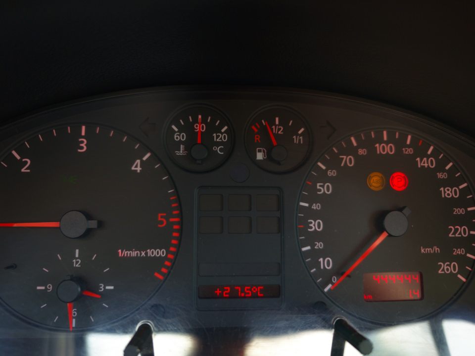 Юбилей — Audi A4 (B5), 1,9 л, 1998 года | просто так | DRIVE2