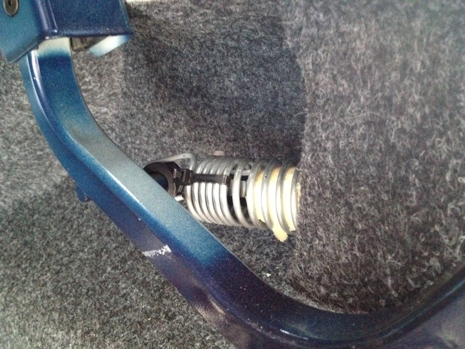 Чехлы, брызговики, коврики, защита и автооткрывание багажника ...