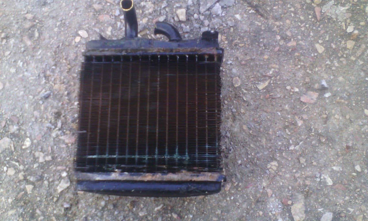 Я за свечку — свечка в печку.(( — Mazda 323 III, 1,5 л, 1985 года ...