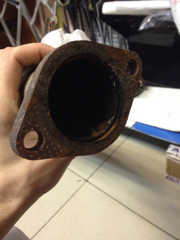 Ищу сварщика для глушака — Mitsubishi Legnum, 2 л, 1996 года | визит на ...