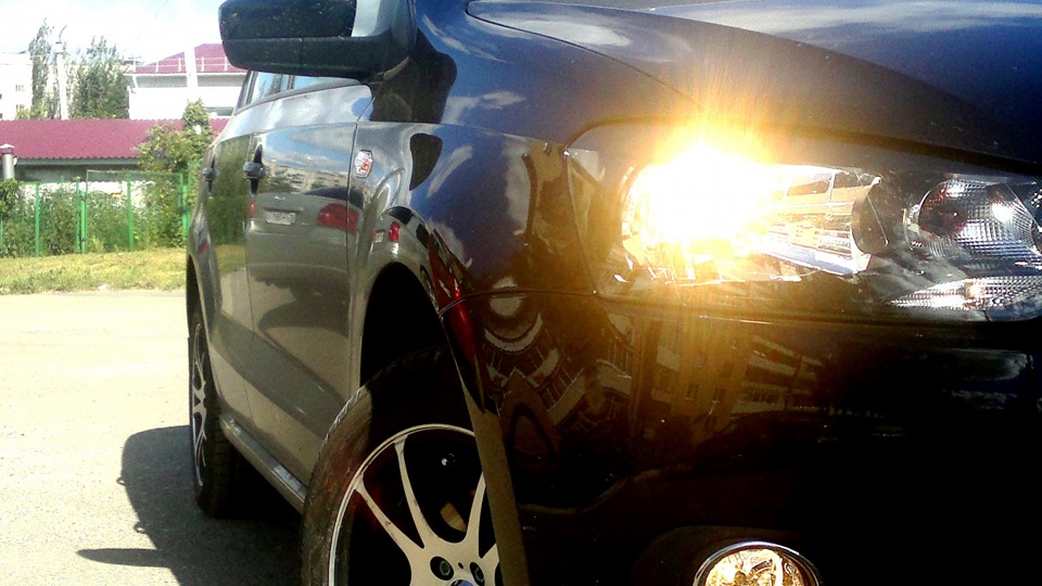 Volkswagen Polo Sedan Black