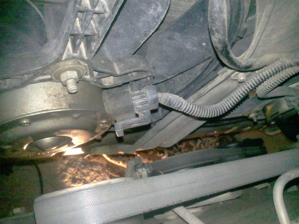 Замена радиатора — Chevrolet Niva (1G), 1,7 л, 2009 года | своими ...