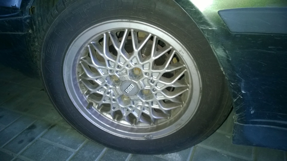 Диагностика и замена тормозных дисков и колодок — Volvo 440, 1,9 л ...