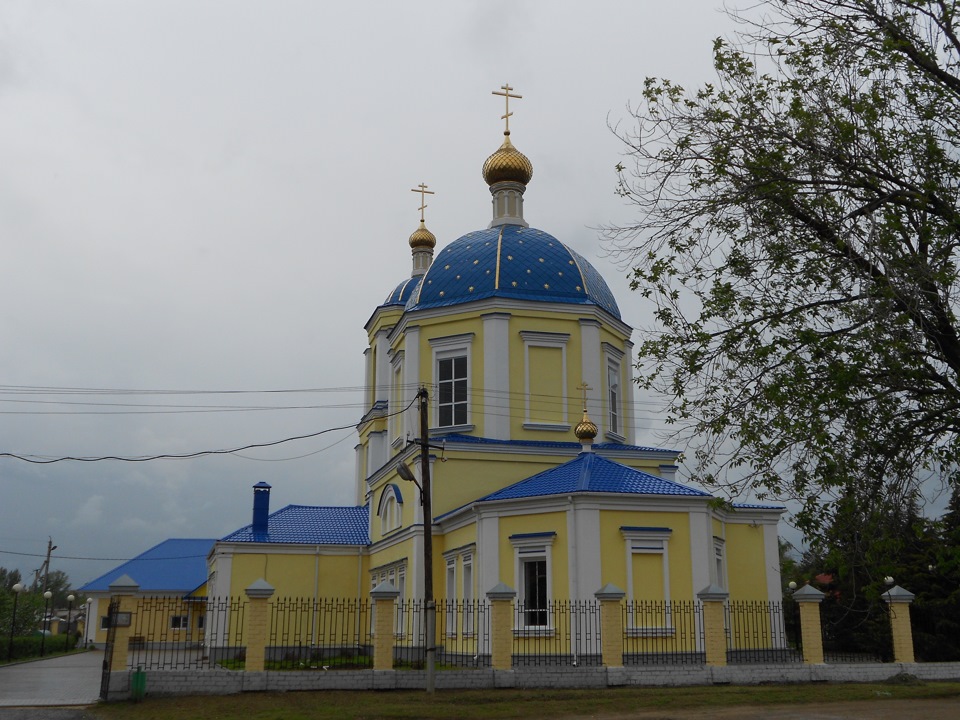 Погода в добринке липецкой. Поселок Добринка Липецкая область достопримечательности. Поселок Добринка в Крыму. Добринка 2012. Достопримечательности Добринки фото.