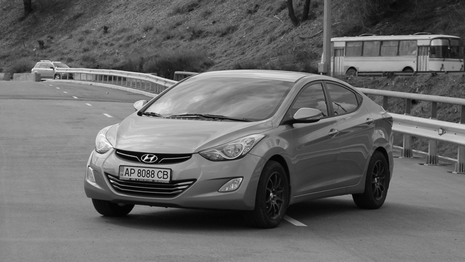 Hyundai elantra drive2