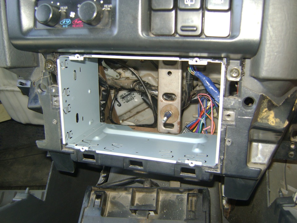 829db2as 960 Мазда мпв сабвуфер как подключить