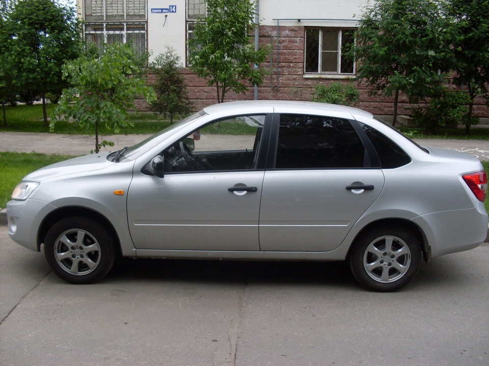 лада гранта платина. гранта 691 цвет. лада гранта платина 691. гранта цвет платина 691. гранта 691 цвет.